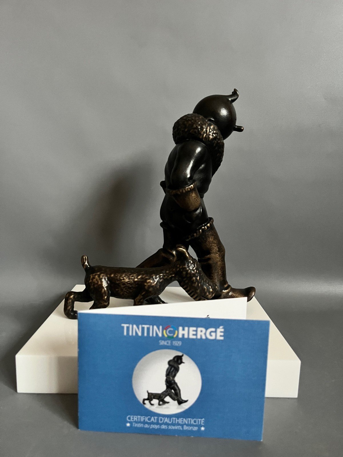 Estatua de Moulinsart/Fundición de Arte Ref. 80644 – Tintín en el país de los soviéticos – Bronce –