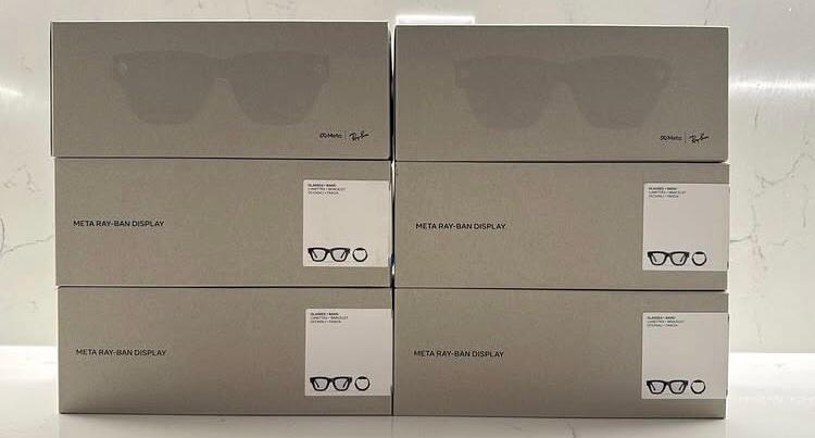 Ray-Ban Meta Display and Neural Band AI glasses (Standard/Size 3)