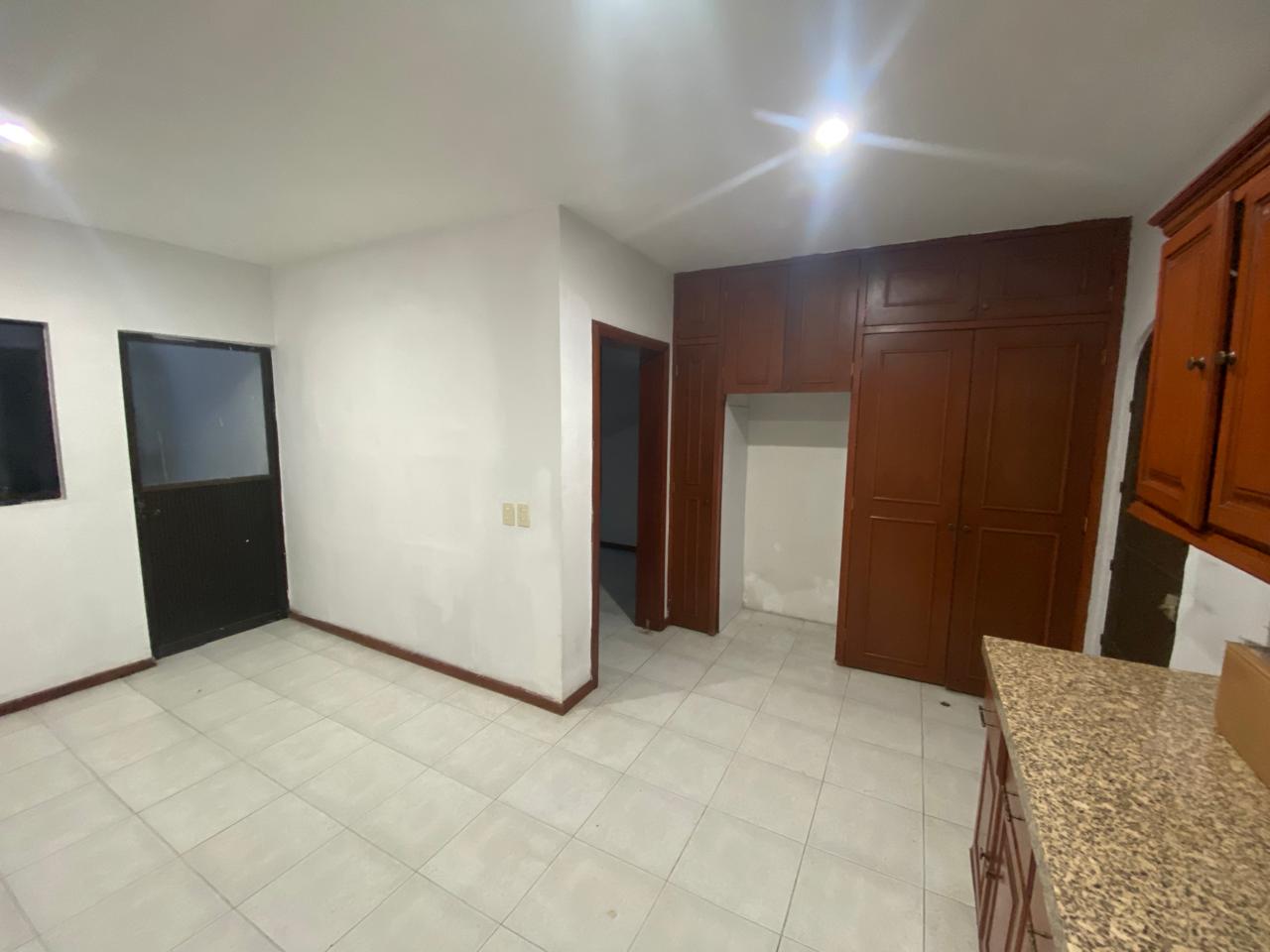 SE RENTA CASA CONDOMINIO VIRREYES